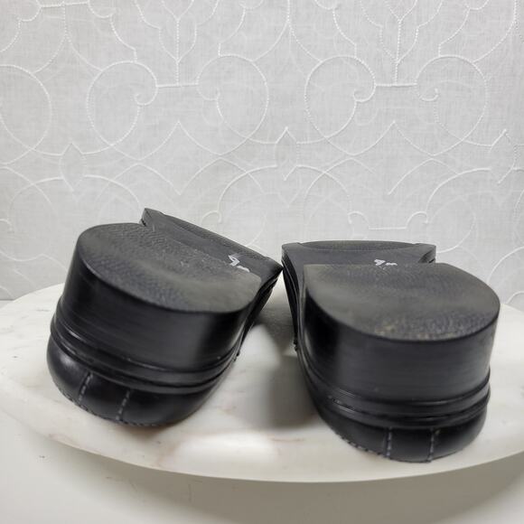VTG Clarks Leather Mules Womens 9 Black Round Toe Slip On Comfort - Picture 12 of 15